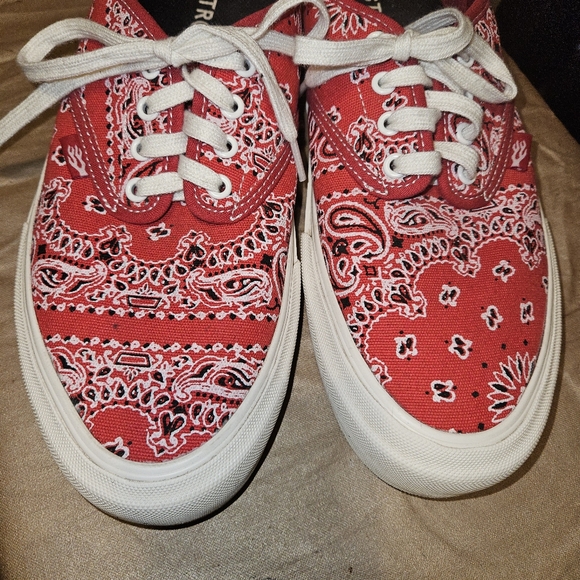 Straye GOWER Low Top Sneakers RED RAG Size men's US 13 - Picture 5 of 8